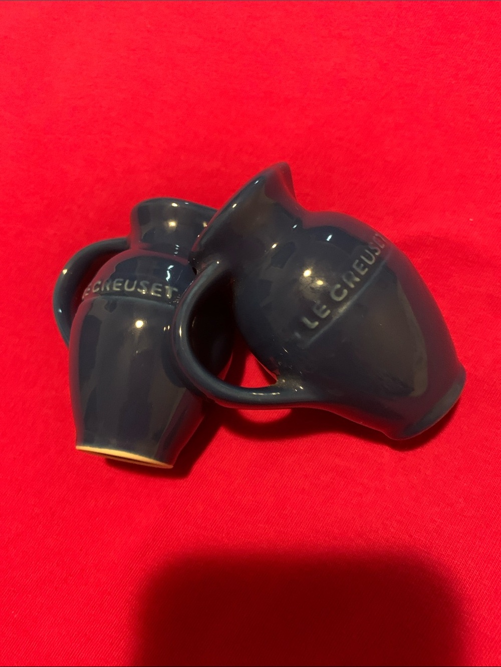 Le Creuset Salt & Pepper deep Blue (Cobalt?)